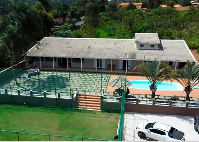 Chacara com piscina e muito lazer em Jarinu SP