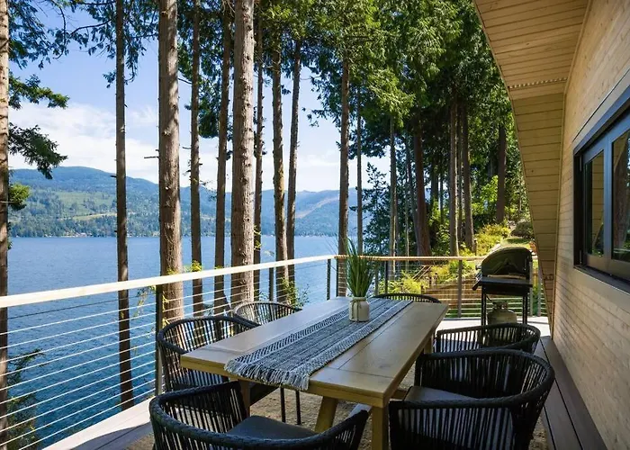 Casa Las Nubes New! Whatcom Lakefront Cabin/Hottub