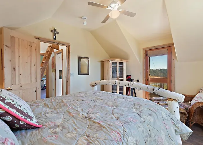 Lindas Perch By Kabino On Bank Of Henrys Fork Mtn Views Fishing 6 Acres Snake River Wifi
