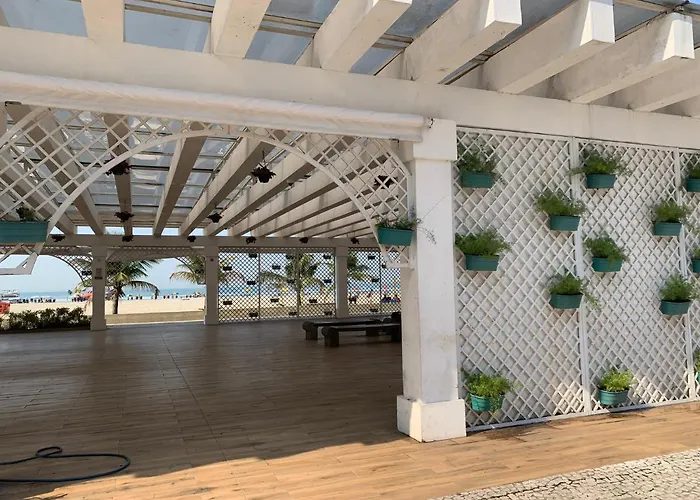 APARTAMENTO NA PRAIA GRANDE A 200 MÉTROS DA PRAIA, CONFORTÁVEL ESPAÇOSO WIFI 350 Mega TV Claro, ÓTIMA LOCALIZAÇÃO