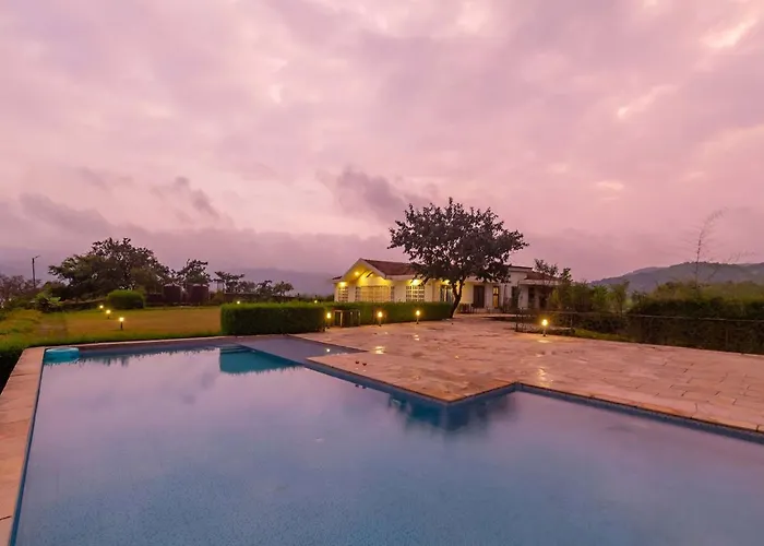 Villa: Stayvista'S Shivom Villa 12 - A Serene Escape With Views Of The Valley And Lake