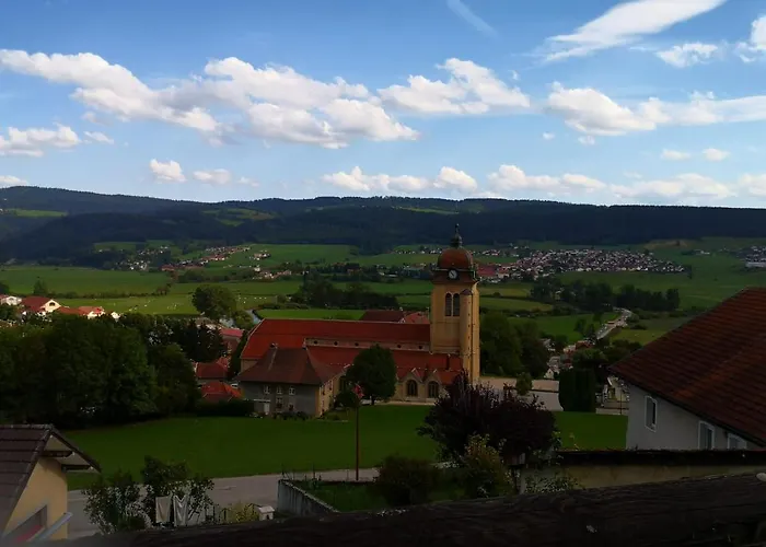 Location La Ferté, calme et proximité centre ville classé 3 Étoiles