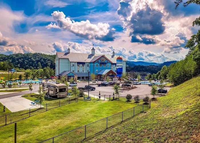 Cheap hotel: The Lodge At Camp Margaritaville
