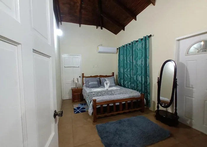 La Casa De Castara