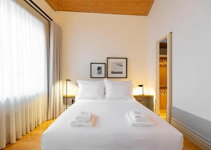 Mouzinho Village River