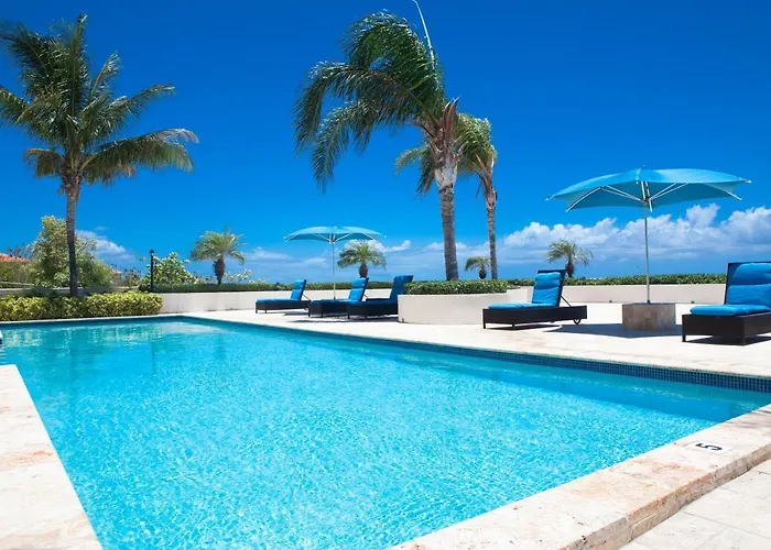 La Vista Azul - Lovely Spacious Condo Close To Grace Bay - Free Wi-Fi