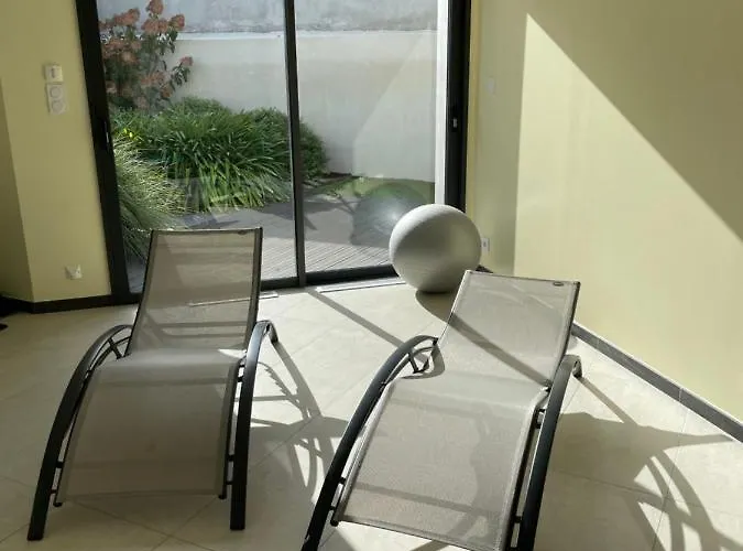 Studio cosy avec en option piscine accessible de avril à octobre