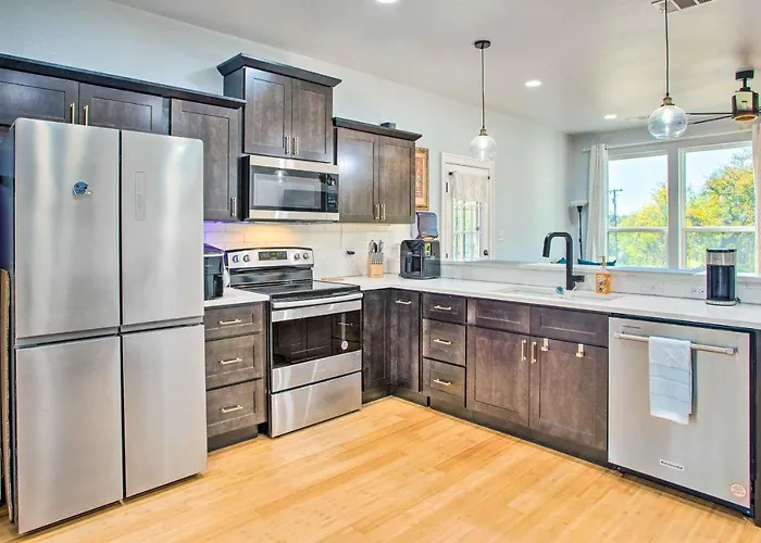 Denison Home W/ Balcony: Walk To Downtown!