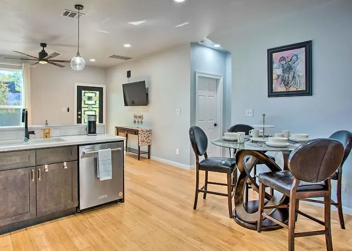 Denison Home W/ Balcony: Walk To Downtown!