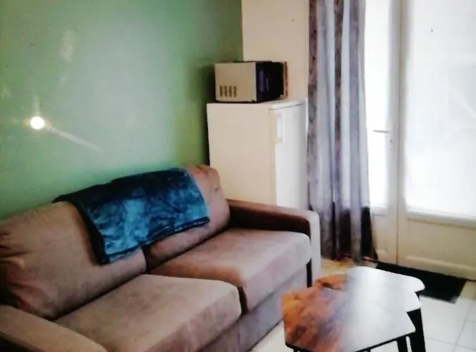 Bel appartement avec jardin à 50m des plages du debarquement