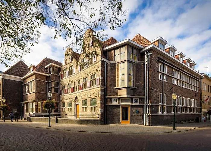 Stadsherberg Ald Weishoès - Hostel