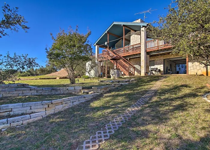 Private Deck & Grill: Sunny Lakefront Escape