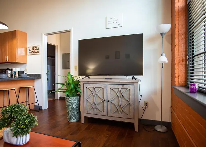 Ny Style Centric Loft With King Bed By Park Ave
