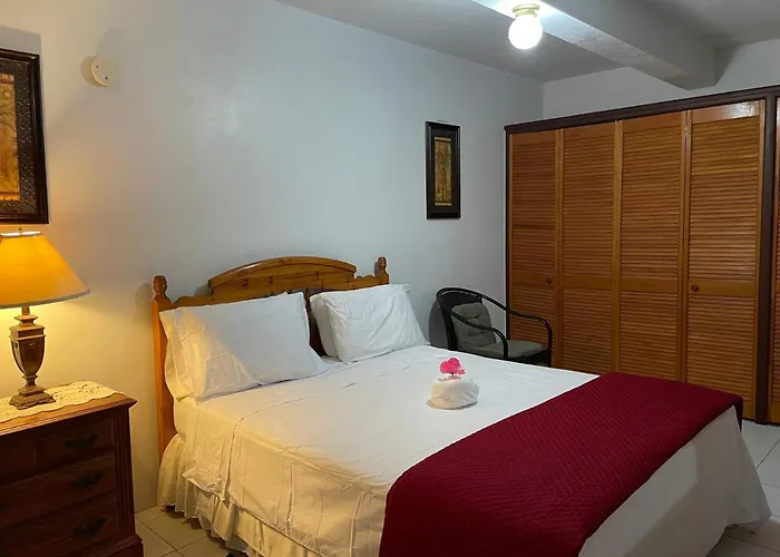 Luxurious One And Two Bedroom Villa