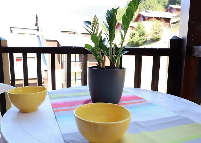 Charmant appart **, 6 pers, 2 balcons, prox pistes&village, parking gratuit - FR-1-342-147