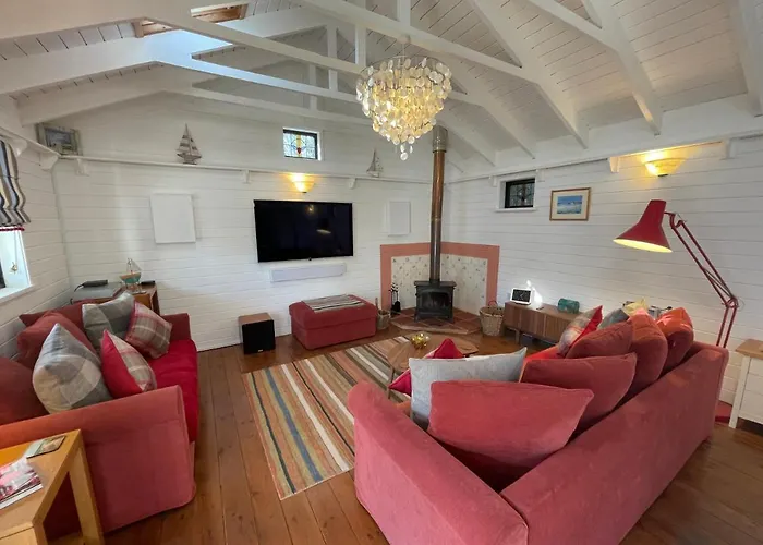 Sailaway Holiday Cottage