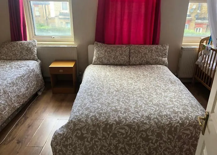 Entire Flat In Finchley Road