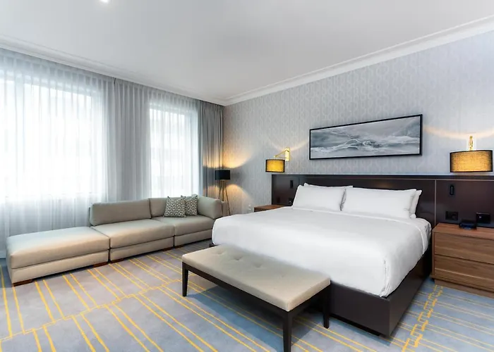 5 star hotel: Sutton Place Hotel Toronto