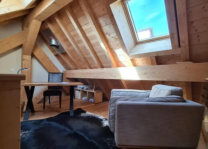 Les Suites du Monetier, alliant le charme et l'authenticité d'un chalet de prestige au cœur du village