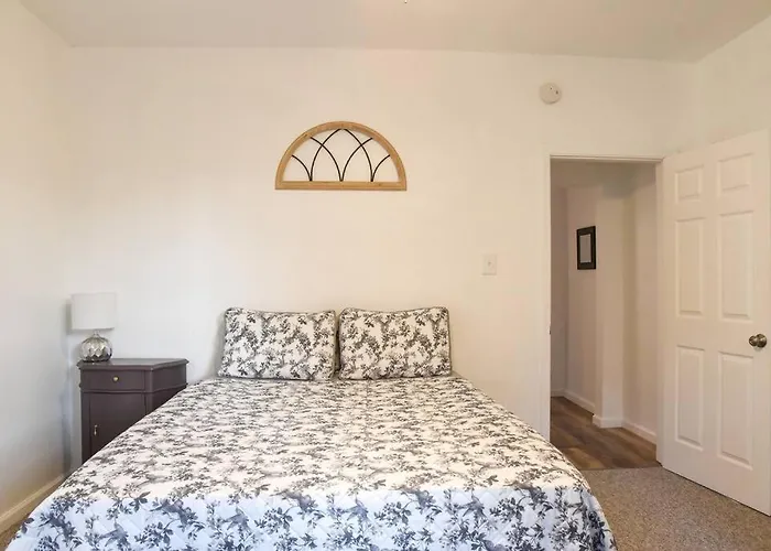 Perfect Mount Washington Home Walkable W Parking
