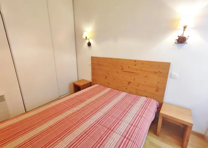 Oo, T2, centre Luchon, wifi, casier à skis, ascenseur, 4 personnes