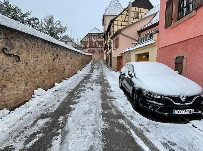 Gîte au cœur des remparts-parking facile