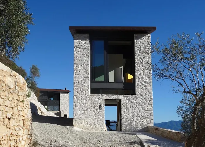 Villa Farfalla & Guesthouse - The World Unique Property With An Openable Roof