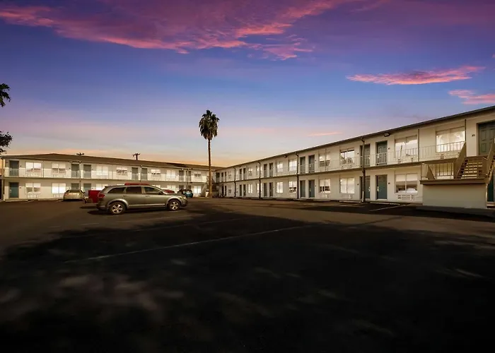 Surestay By Best Western San Antonio Riverwalk