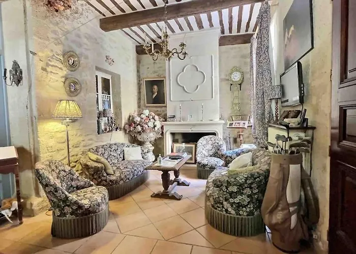 Chez Lydia - Osez la vie de chateau ! Pont du Gard, Uzès