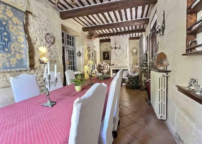 Chez Lydia - Osez la vie de chateau ! Pont du Gard, Uzès