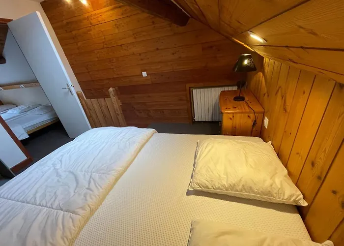 LE PASSE-MONTAGNE Bel appartement avec terrasse dans vieille ferme de montagne rénovée