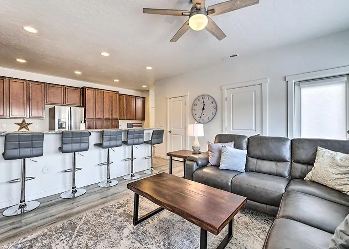 Nampa Townhome ~ 18 Mi To Downtown Boise!