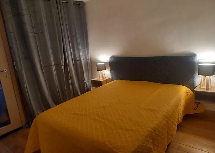 Appartement centre du village brides les bains
