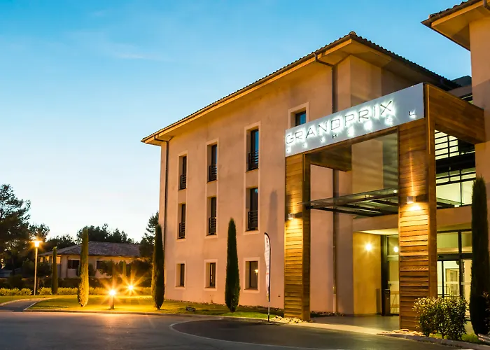 Hôtel accueillant les animaux: Grand Prix Hôtel&Restaurant