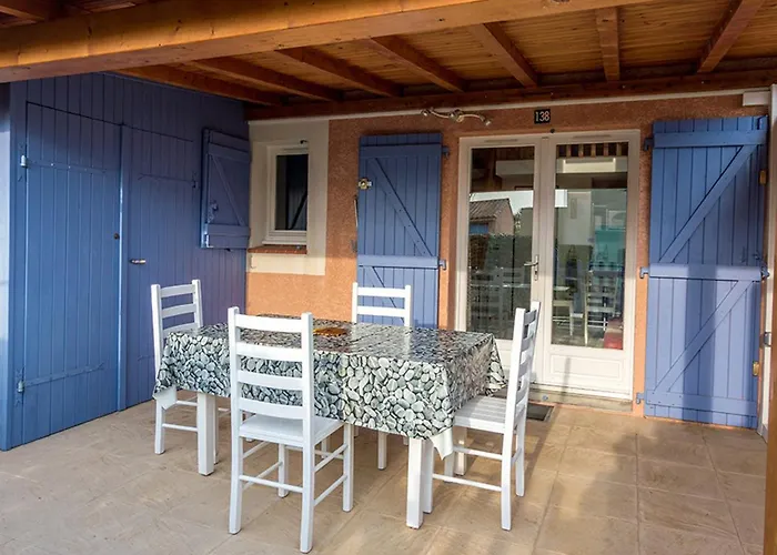 Maisonnette avec piscine, climatisée, parking - FR-1-604-9