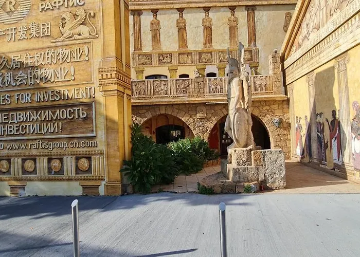 Bee Hostel Paphos