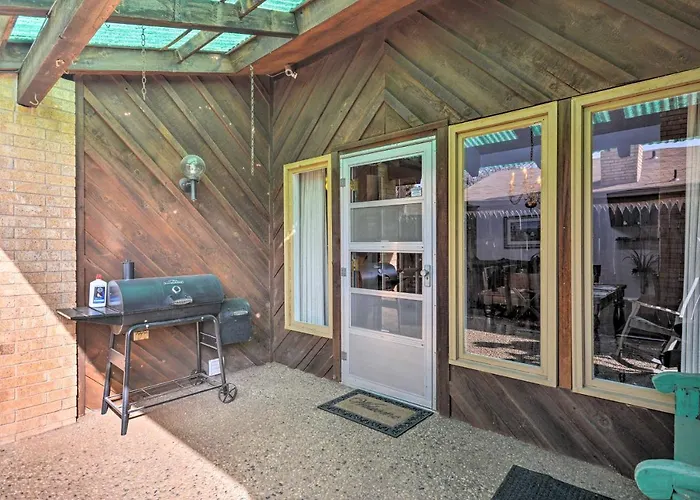 Lubbock Townhome W/ Grill Near Ttu & Downtown!