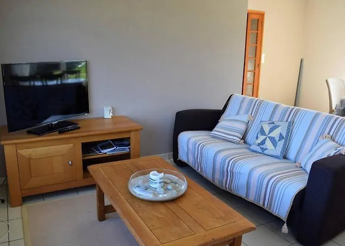 Maison Avec Jardin Clos A Louer A Louannec, A Proximite De La Mer - Fr-1-368-65