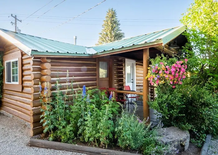 Log Cabin Motel