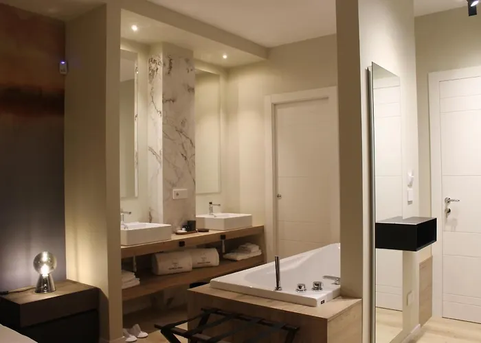 Hotel Jacuzzi: 'Tabula Rasa Exclusive Rooms'