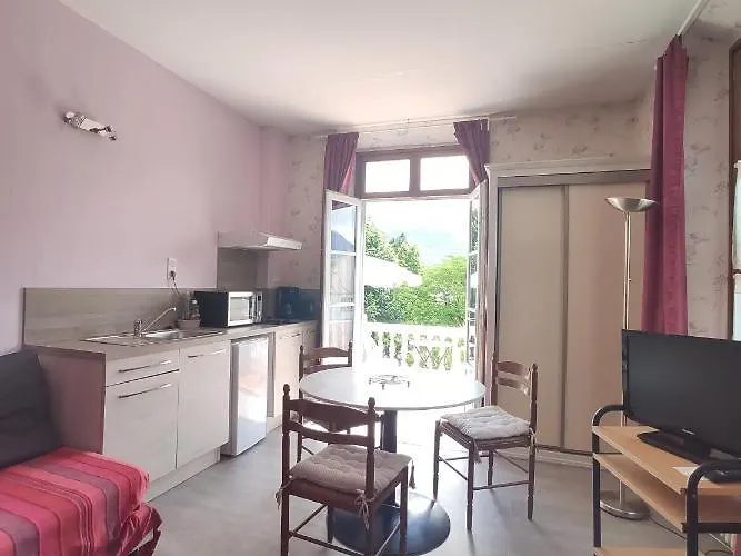 Studio avec terrasse vue Tourmalet dans Villa historique Victoria