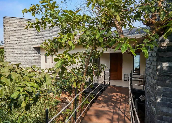 Saffronstays Yahvi Waters By Kosha Villas - 2-Br Villa Near Pawna Lake With Infinity Pool And Bonfire Setup