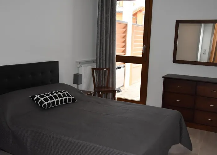 Appartement Contemporain avec Terrasse Sud, Proche Centre et Navette Courchevel - FR-1-464-81