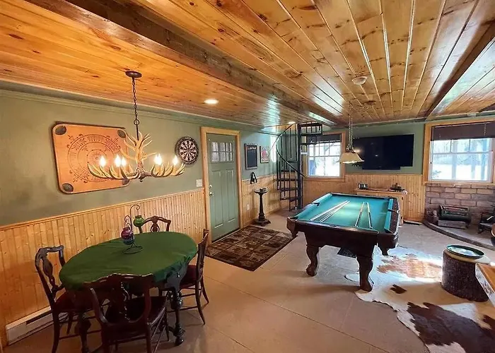 Close To Skiing And Hiking, Walk To Main Street