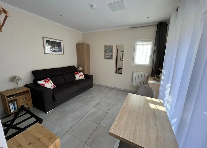 Appartement au calme dans un espace arboré