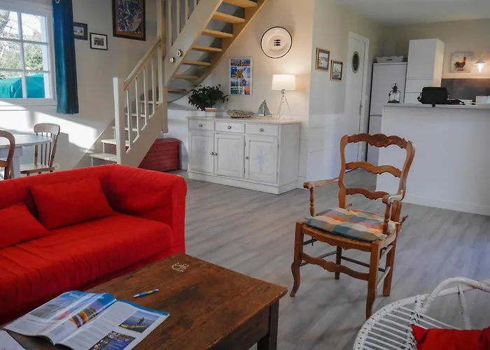 Maison lumineuse avec jardin à Sauzon, proche plage - FR-1-418-70