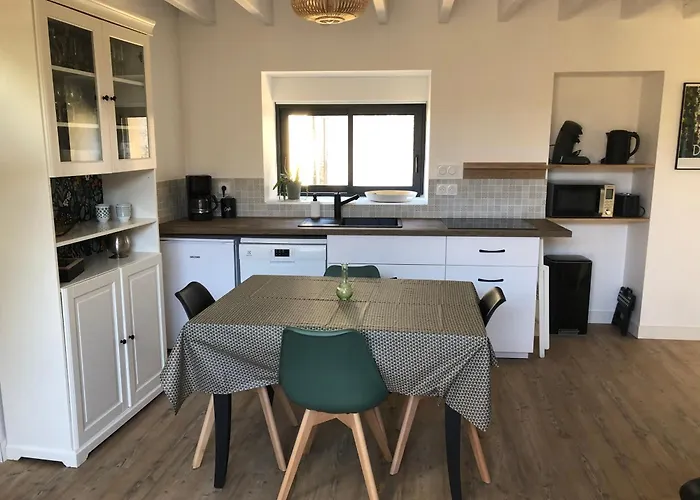  Ardoises et Agapanthes  le gîte