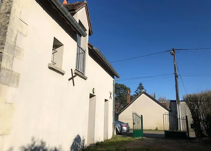 Maison tourangelle au coeur du vignoble Loire Valley