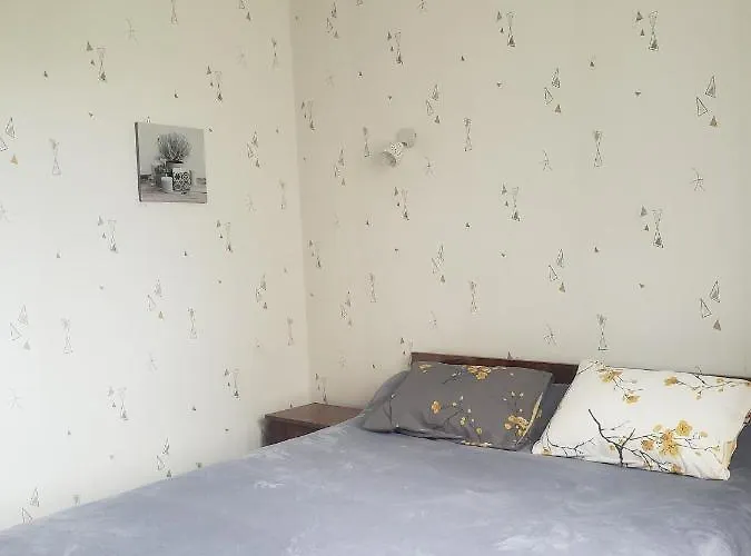 Chambre Chaleureuse A La Campagne