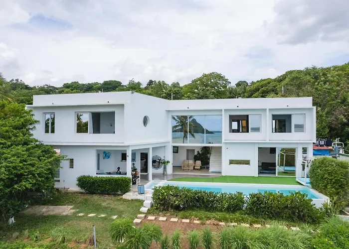 villa piscine à louer a DIEGO SUAREZ. MADAGASCAR